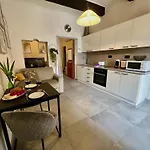 Cozy Flat. Swim Beach 2 Minutes Walk. The Old Valletta Mcri1-1