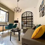 Melik Cozy Modern Maltese Home Near The Seafront