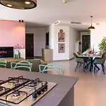 Luxury 2 Bedroom Apartment In St Julians