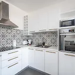 Charming 3 Story Maltese House With Terrace & Bbq