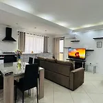 Sunny Apartment Gzira