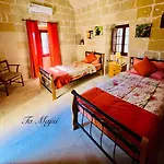 Ta Majsi With Indoor Pool