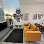 Stylish Boutique Duplex Apartment Home - Orange - 2 Double Bedrooms