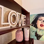 Central Apartment Near Valletta - Boutique Style For Adults - Historic, Gastronomical, Summer Trips