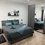 Urban Design 3 Bedroom Apt Main Bedroom