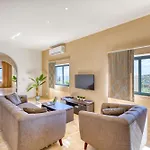 Spacious, Bright, Valley & Sea View Maisonette