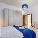 Spacious, Bright, Valley & Sea View Maisonette