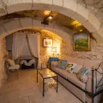3 Bedroom Farmhouse With Private Pool