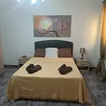 Silia'S Maisonette
