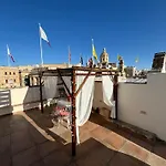 The Knight - Heritage & Art Home At Birgu Square