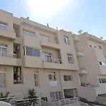 Spacious 3-Bedroom Apartment Near Spinola By Gen X