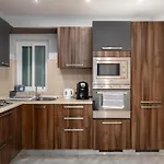 Modern 3 Bedroom & 3 Bathroom Apartment - Near Balluta Bay