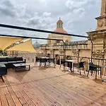 Florette Suite 2Br With Stunning Lounge Terrace By Arcobnb