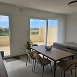 Luxury Apartment Valley Views C6