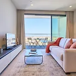 14Th Floor Seaview Luxury Apartment