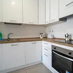 Peaceful Seafront 3Br Apt With Balcony By 360 Estates