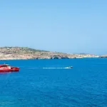 Islet Promenade Seafront Family Apartment With 2 Balconies By Getawaysmalta