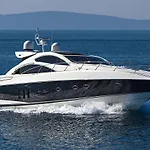 Sunseeker Predator 62