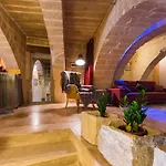 1 Bedroom Heritage Apartment
