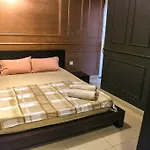 Flat 1 Surfline Apartments