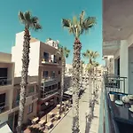 Luxury Apartment Close To The Sea