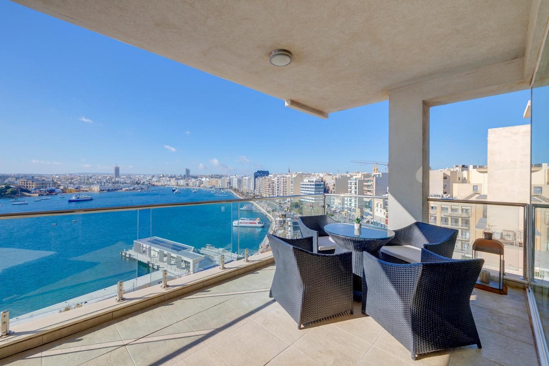 Valletta Skyline Serenity Luxury Harbour Views * Sliema