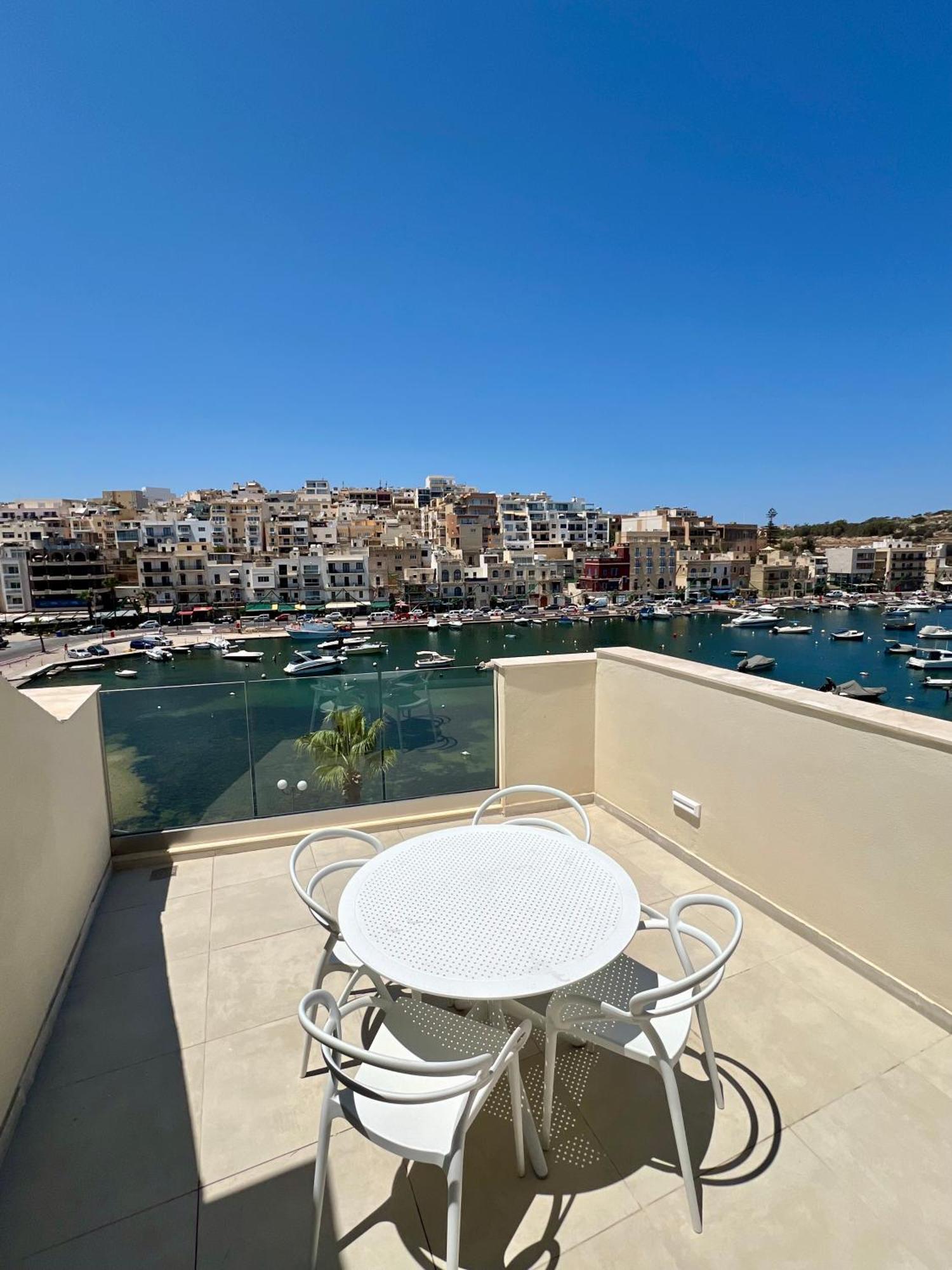 Marsascala 1 Bedroom Penthouse アパート マルサスカーラ