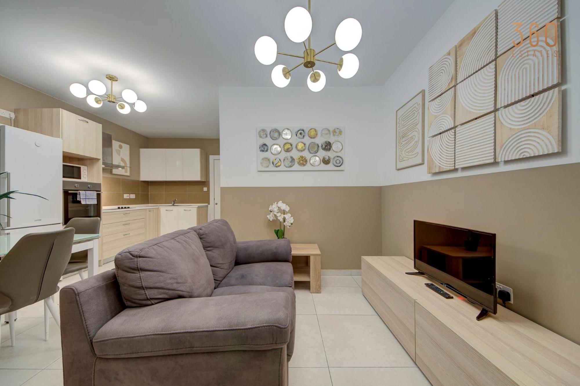 Bright & Airy 2br Close To Valletta & Sliema Apartment