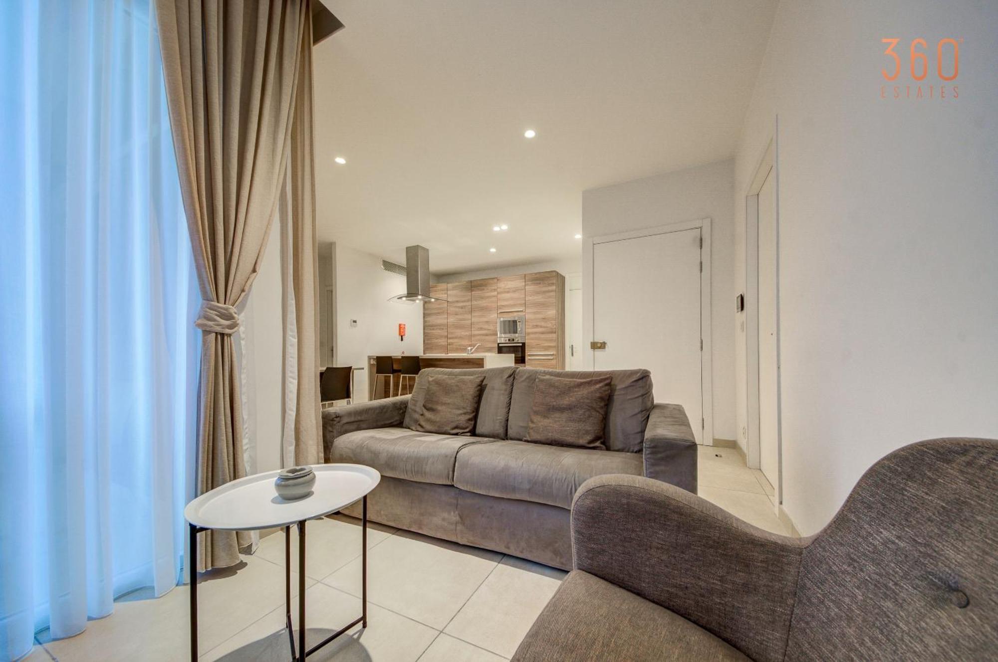 Stylish 2br With Balcony, Wifi & Ac In By 360 Estates Apartment *