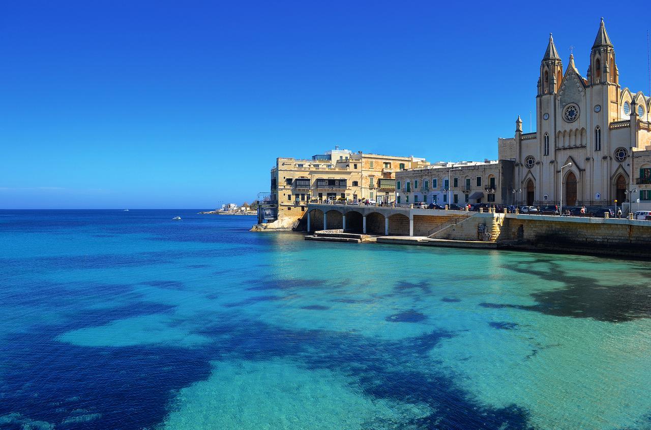 Blue Waters 3 Bedroom In Sliema, Just Off The Seafront * Sliema