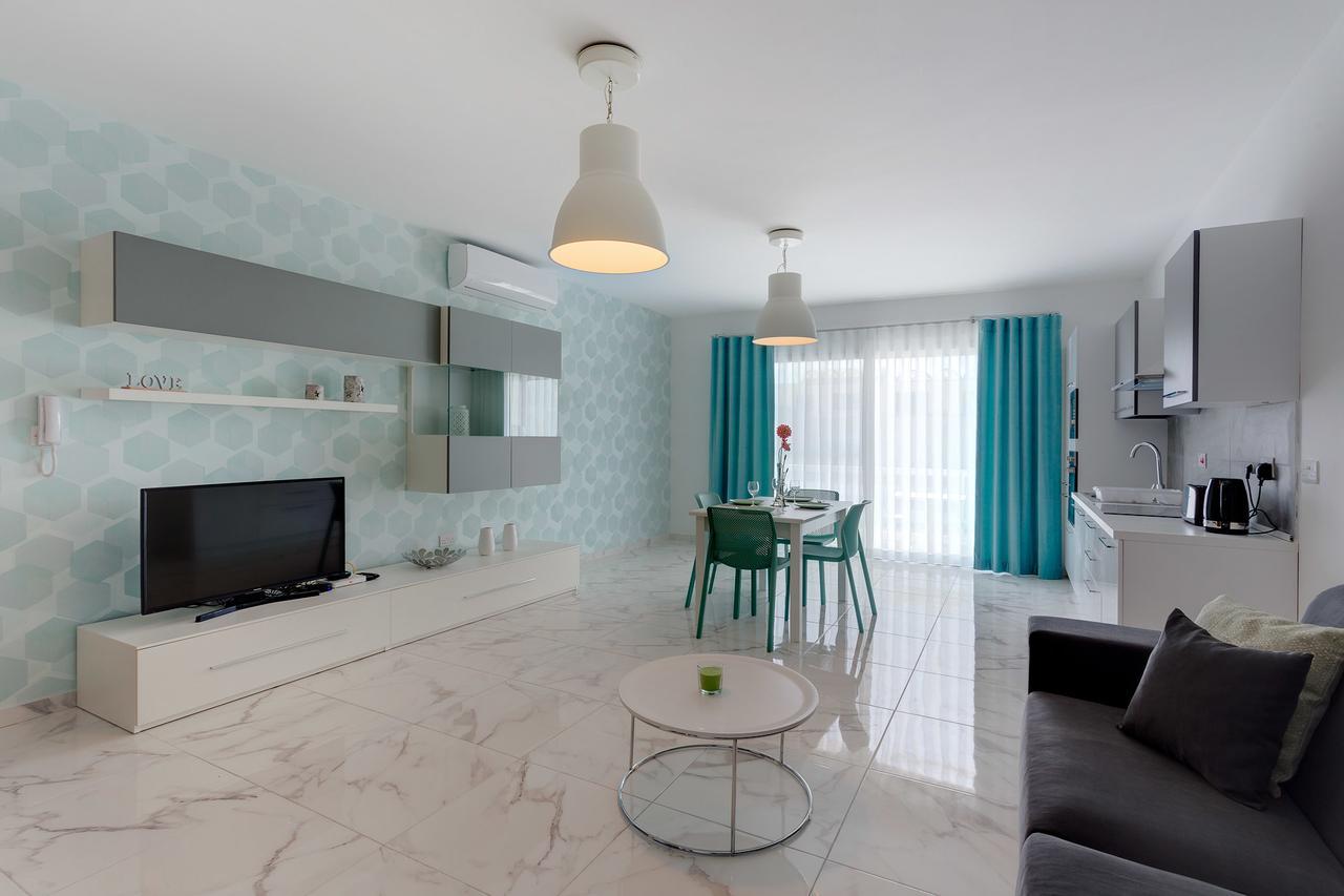 Marvelous 2 Bedroom By The Sea
