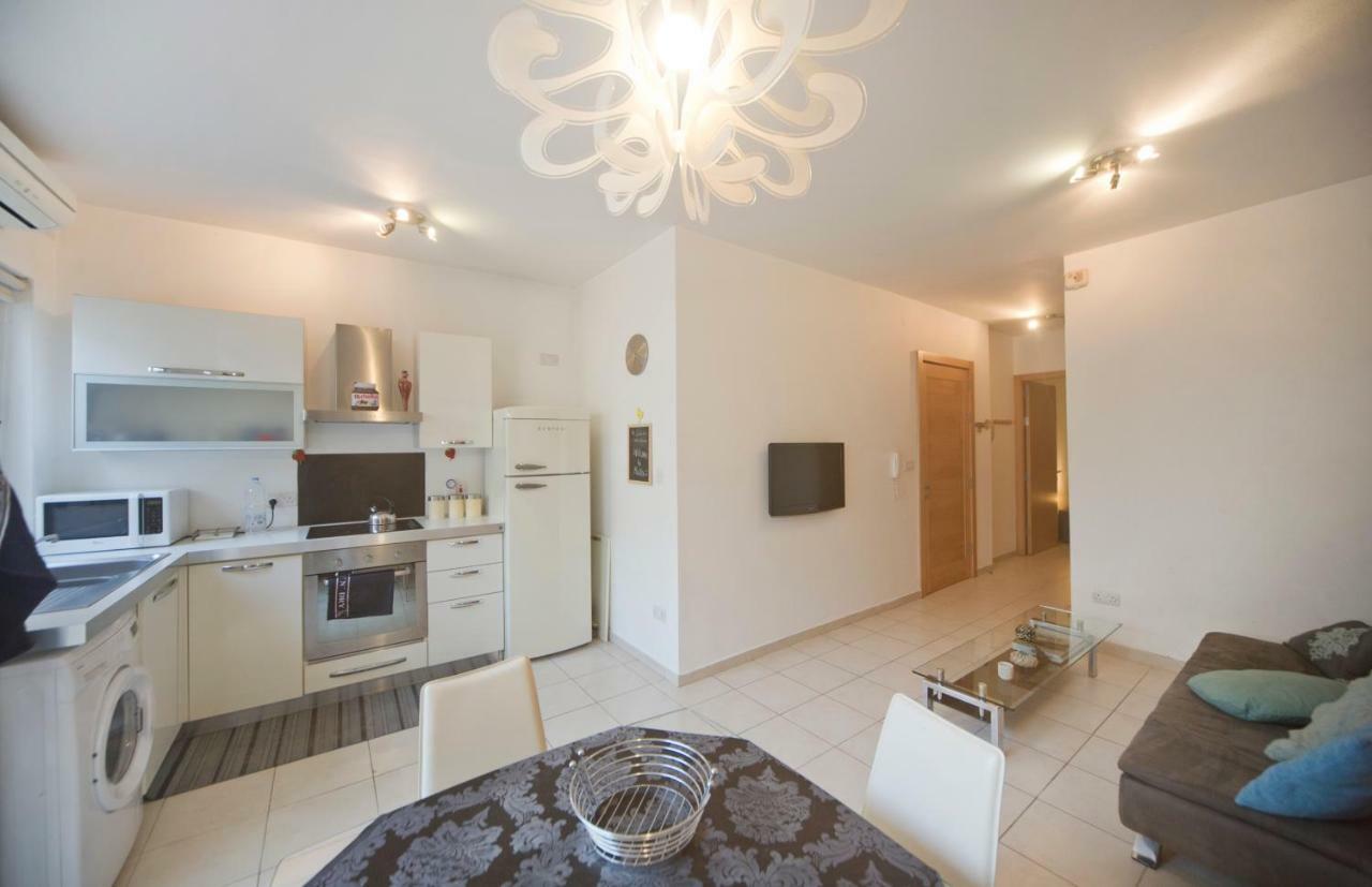 Bm1 - Blue Marine Apartman San Ġiljan