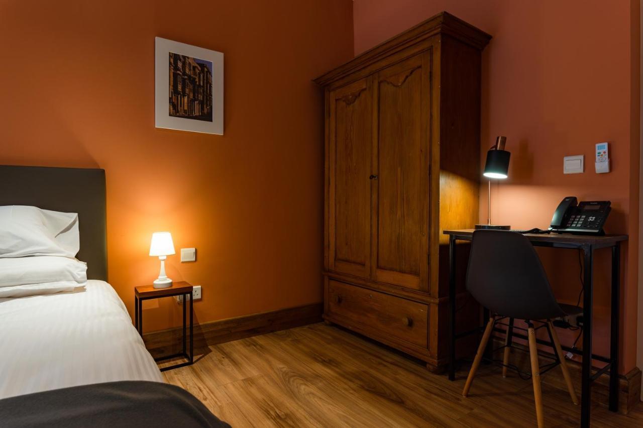 Monreal Boutique Townhouse - R024rm2 Guest house