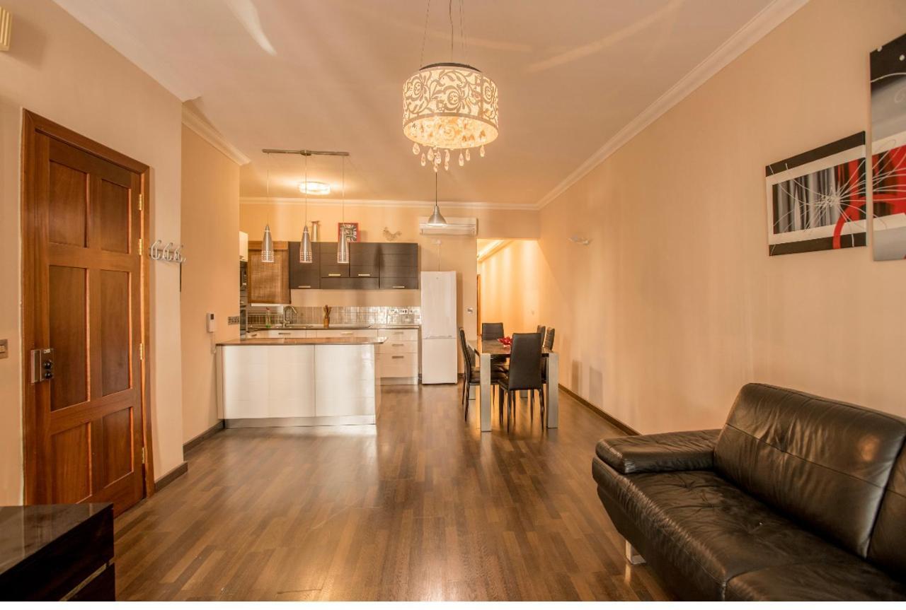 Bugibba Square Seaview 3 Bedroom * San Pawl il-Baħar