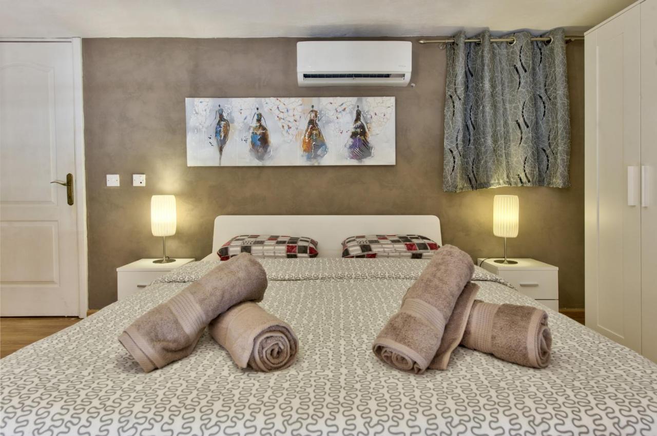 Spinola Court - Stunning Seaview & Penthouse On Spinola Bay By Shortletsmalta Appartement