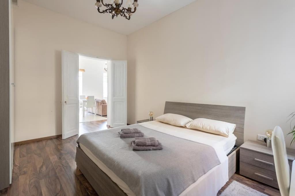 Modern Stylish Flat Near Valletta And Sliema! Appartamento Msida