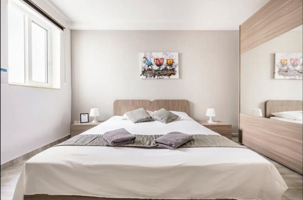 F8 1, Private Double With Private Bathroom In Shared Flat Privatunterkunft Msida