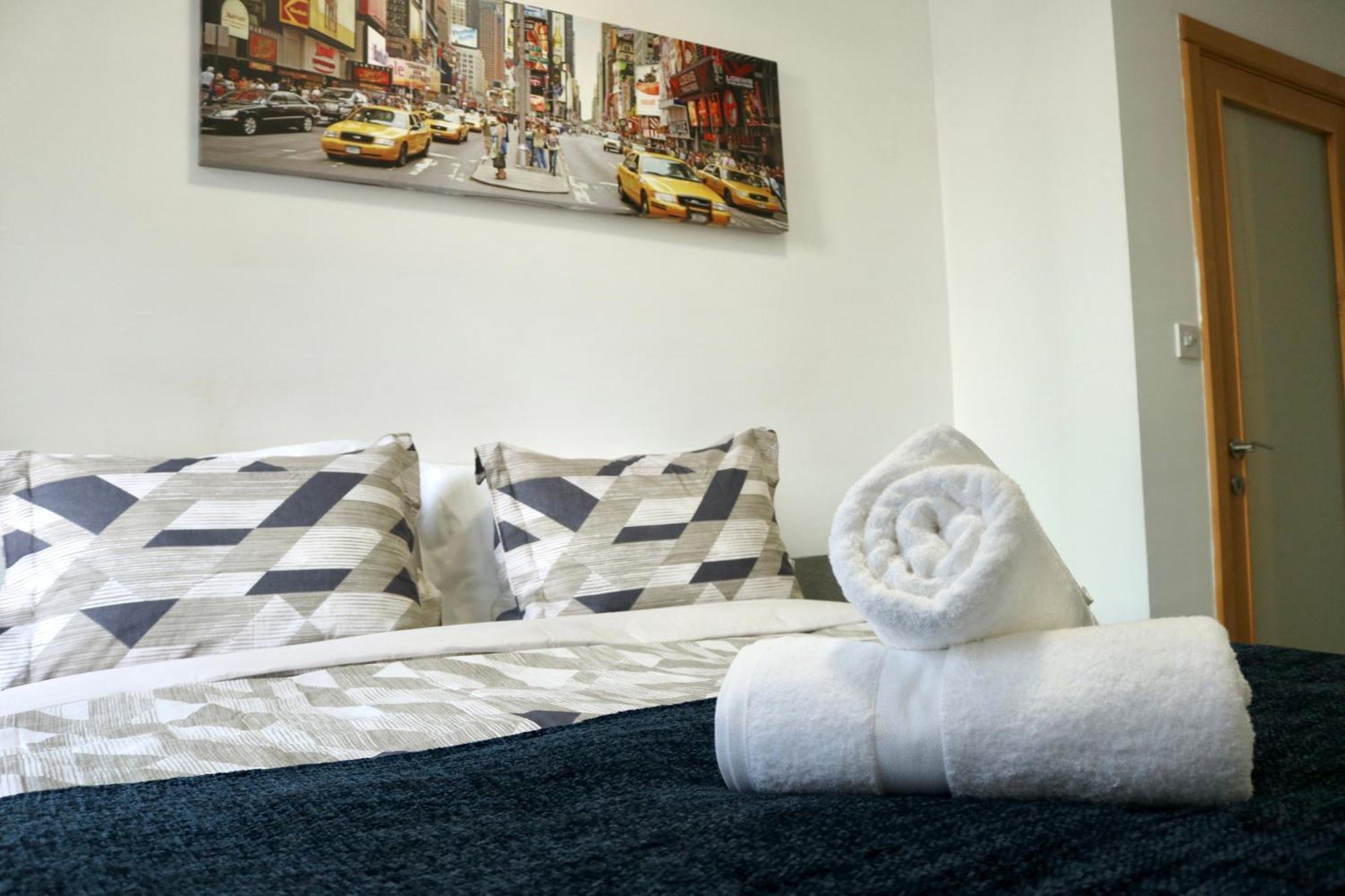 Convenient Location Double Bedroom Homestay