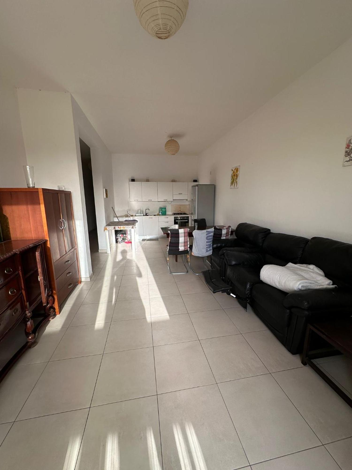 Gardinia Court Ghargur Apartament *