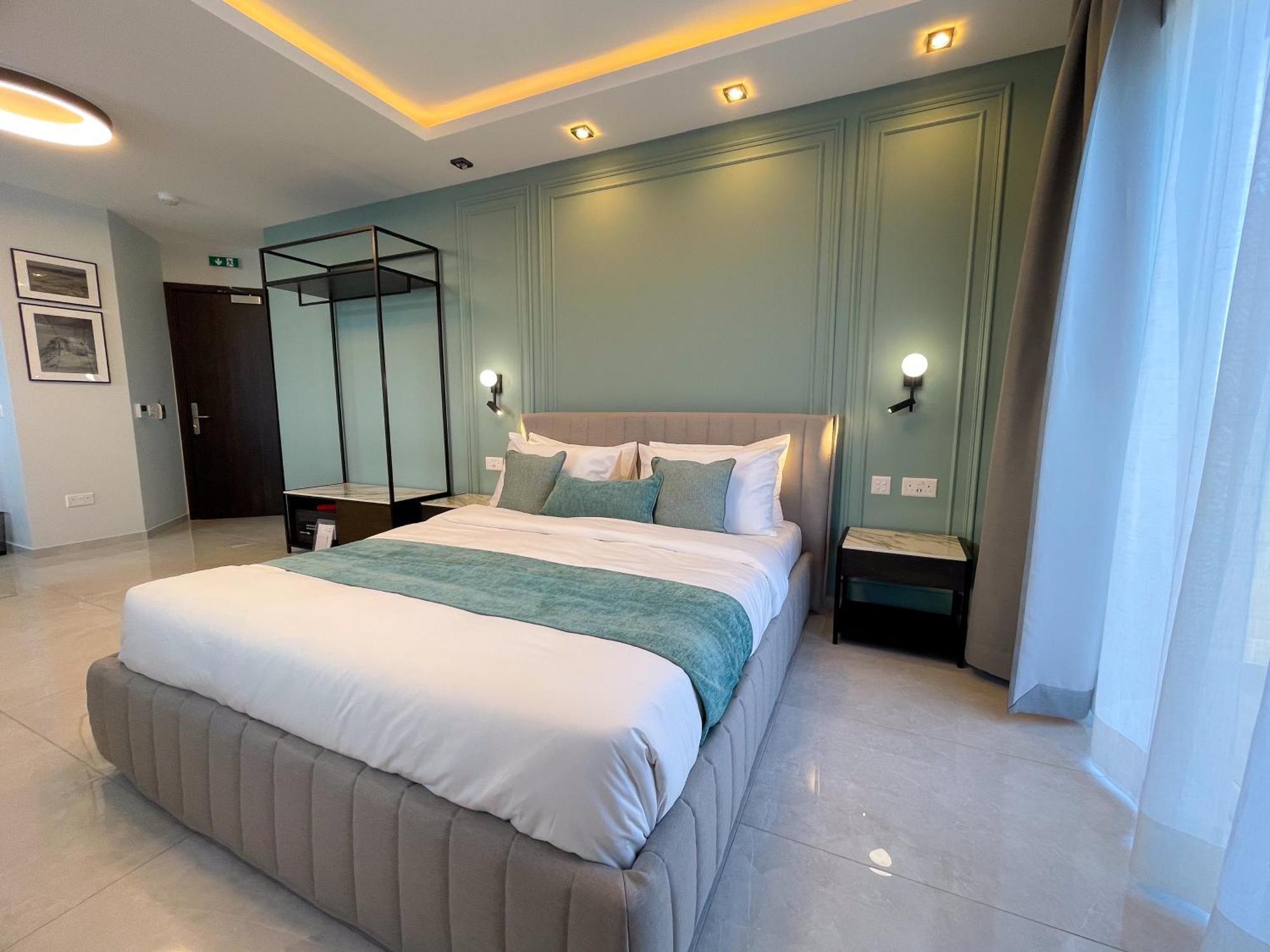 Pietro Boutique And Residences 4*
