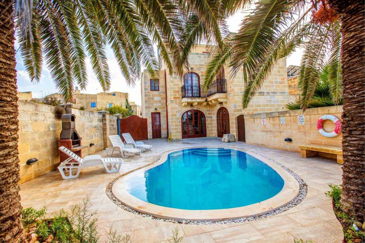 Il-palma Farmhouse With Sunny Private Pool In Island Of Gozo *