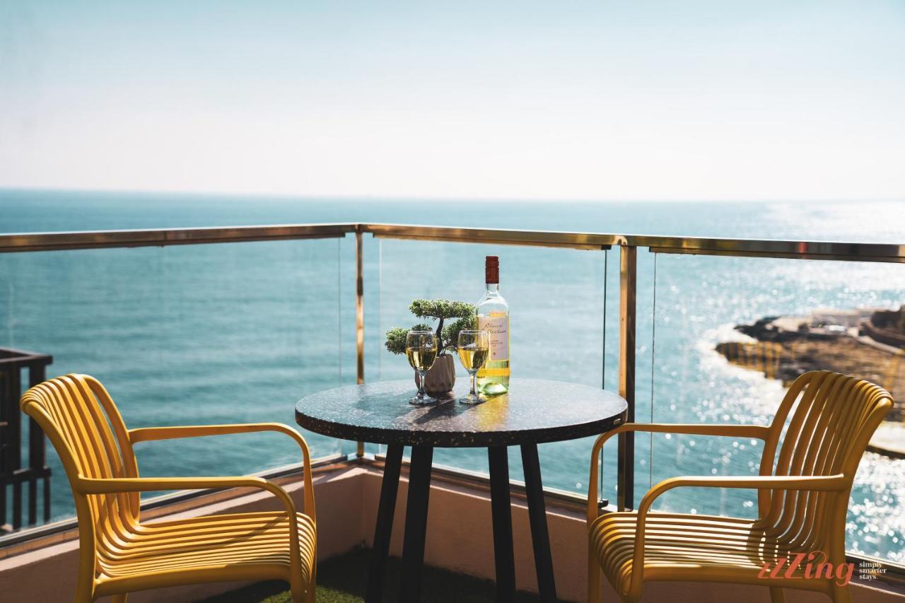 Gorgeous Seaviews From A Stunning Apartment *
