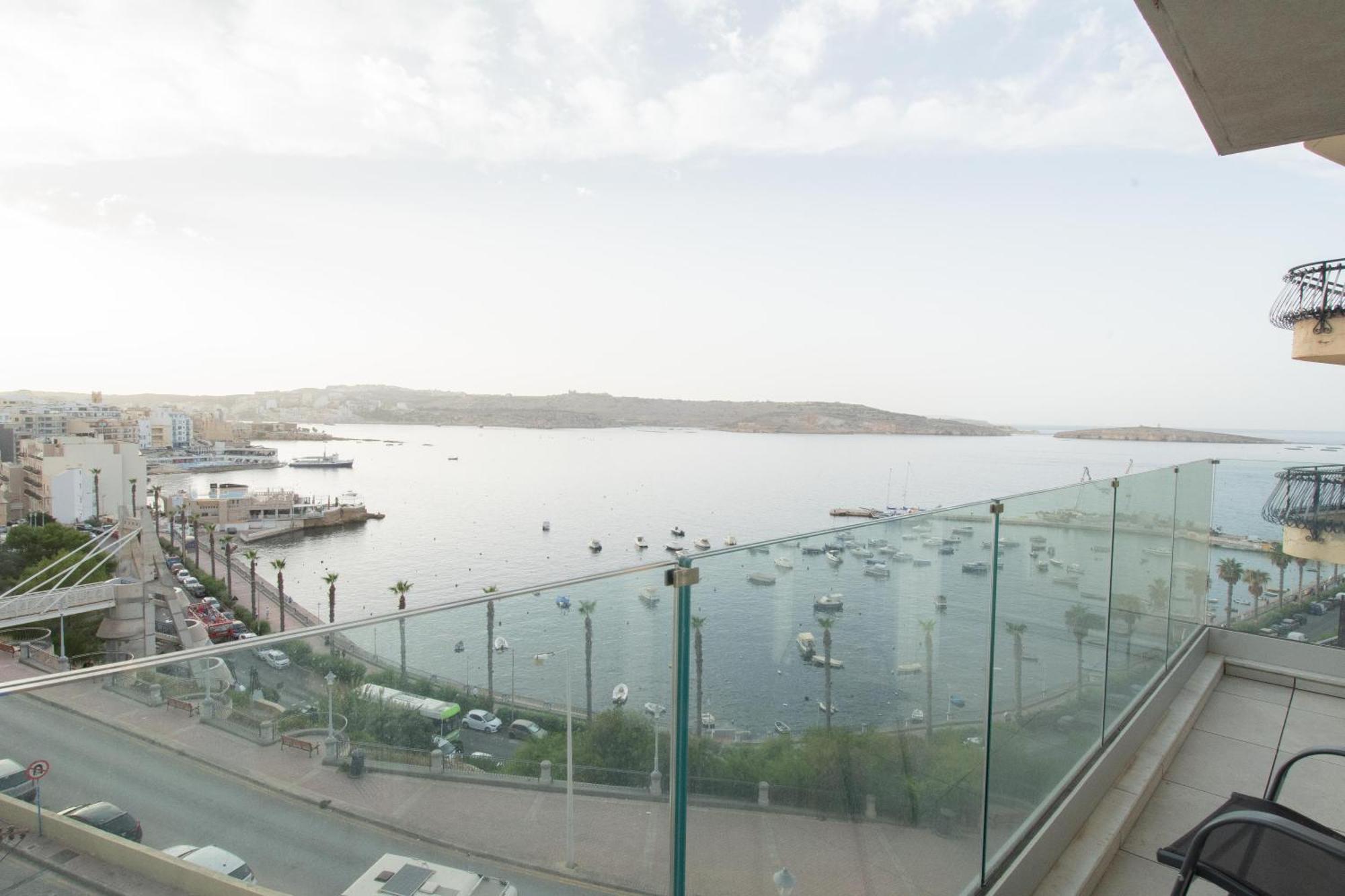 Sea Front *