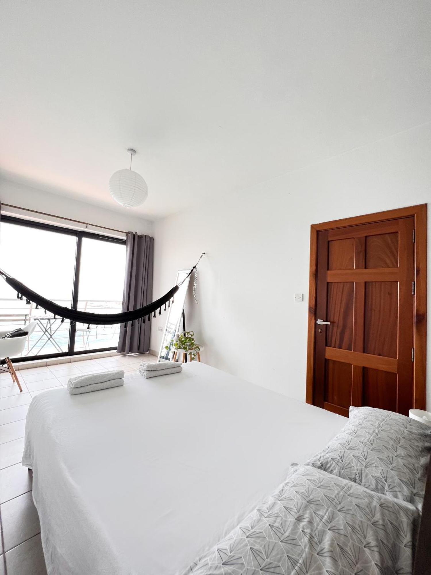 Privatunterkunft F8 1 Seaview Room, Living And Bathroom Shared , Stjulians
